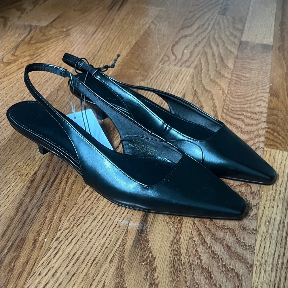 NWT heels